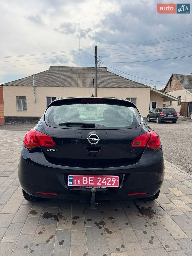 2010 Opel Astra - мініатюра 16