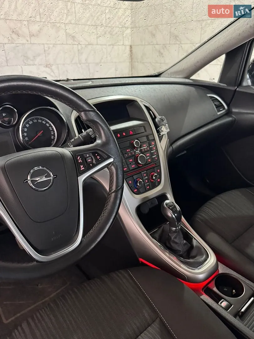 2010 Opel Astra - мініатюра 29