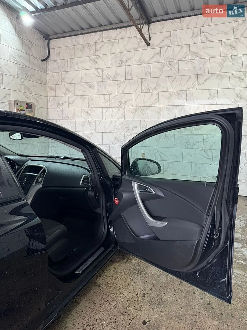 2010 Opel Astra - мініатюра 36
