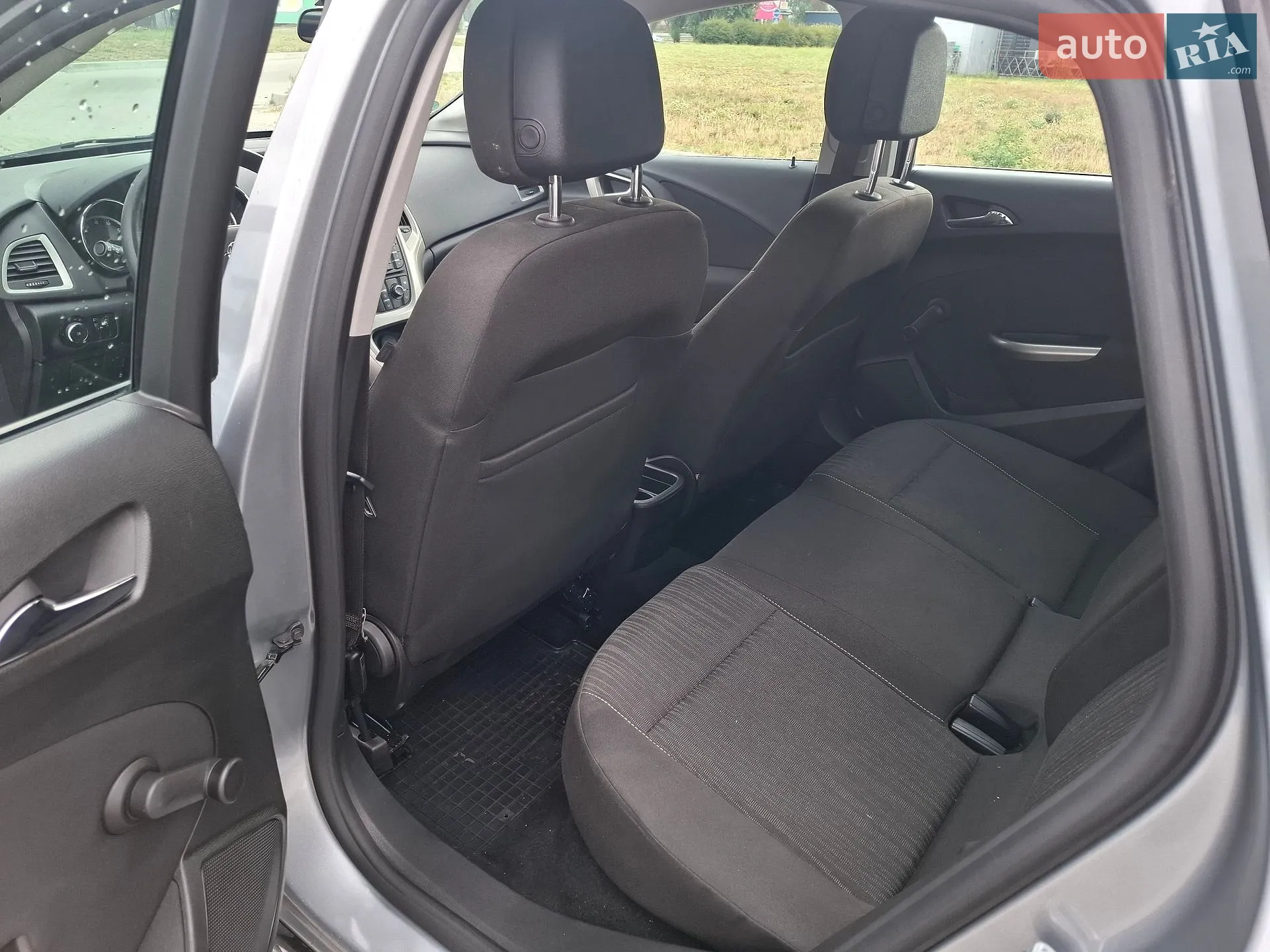 2010 Opel Astra - мініатюра 15
