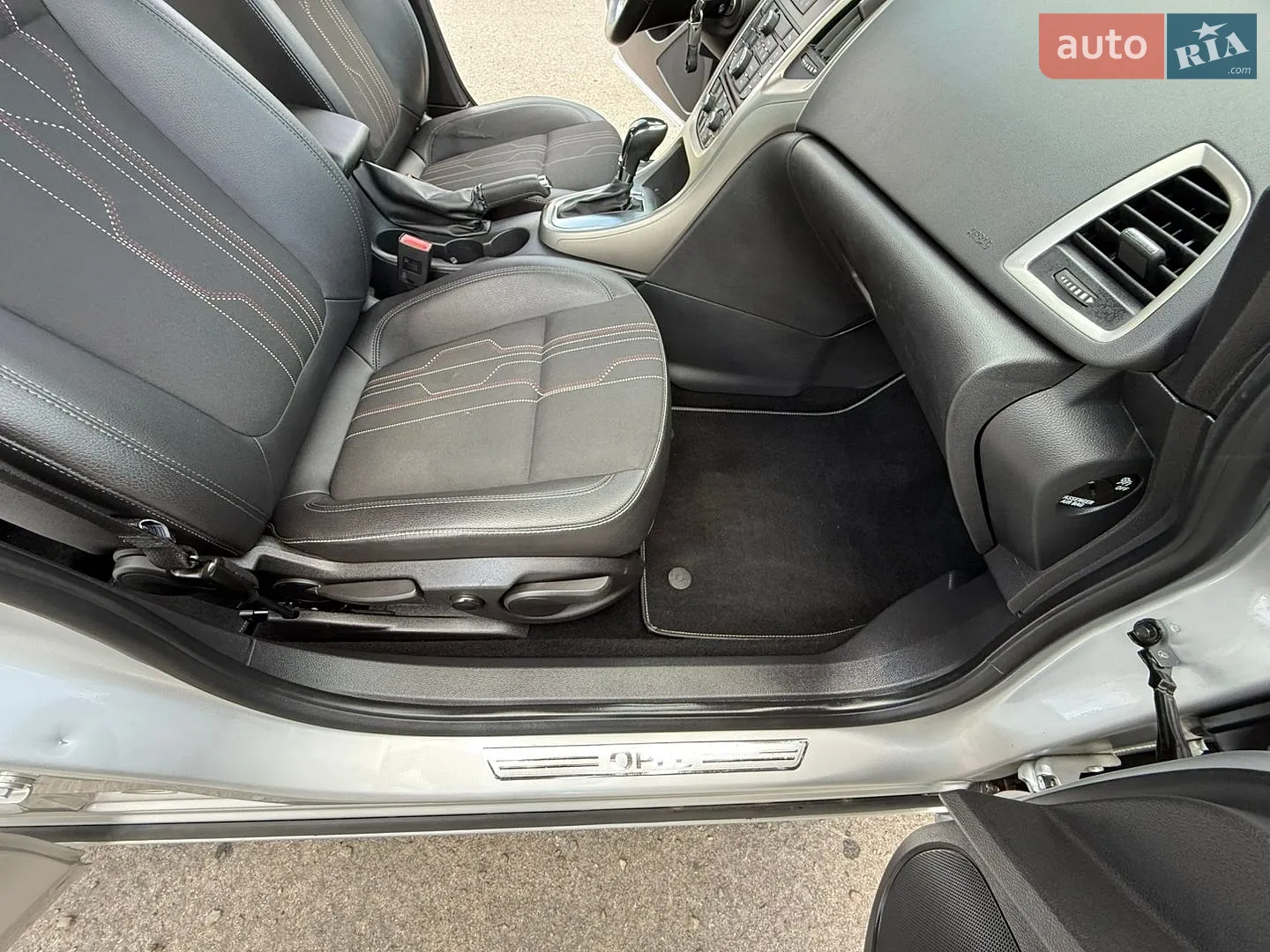 2012 Opel Astra - мініатюра 29