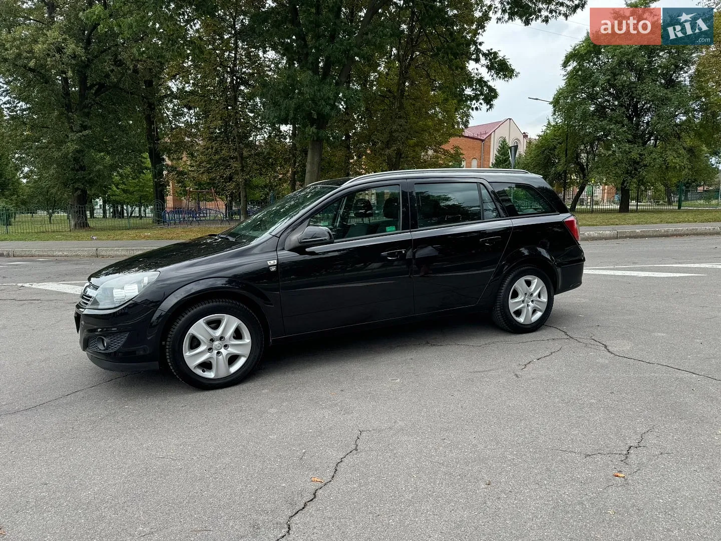 2011 Opel Astra - мініатюра 14