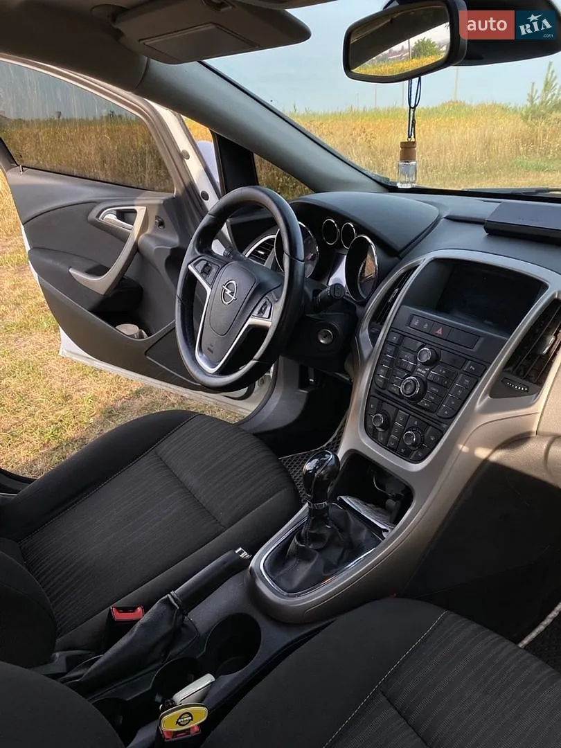 2011 Opel Astra - мініатюра 14