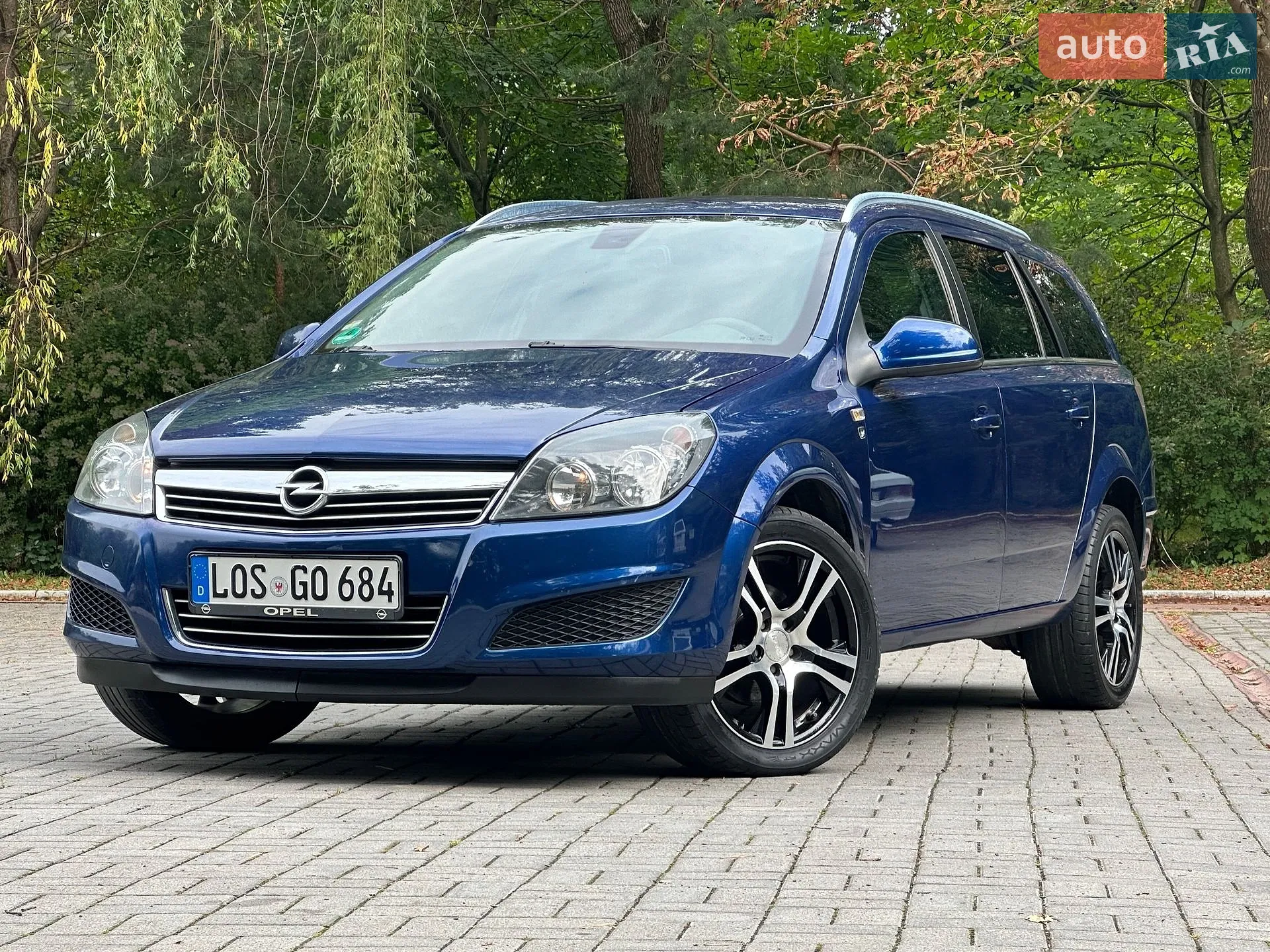 2010 Opel Astra - фото 1