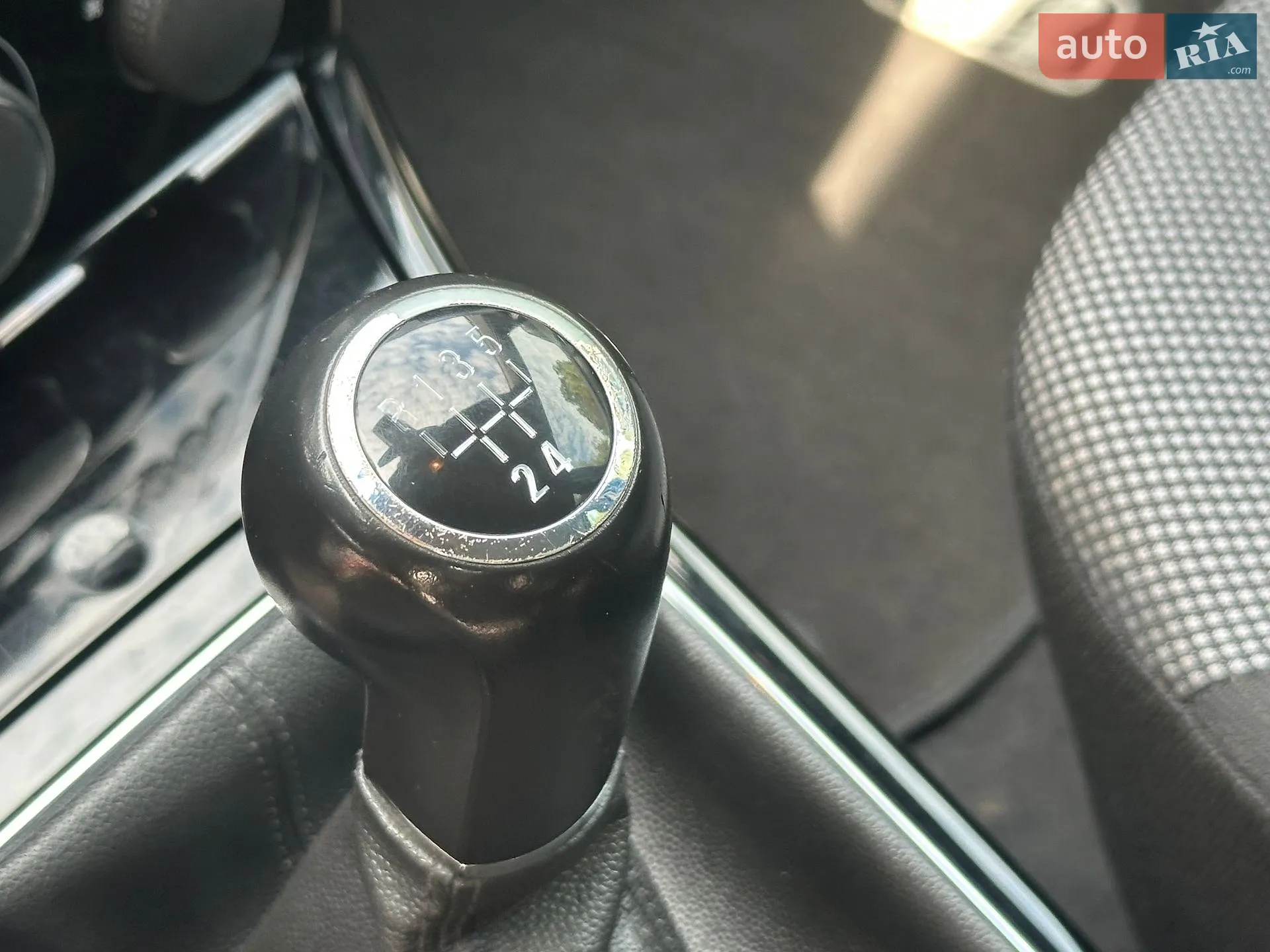 2010 Opel Astra - мініатюра 56