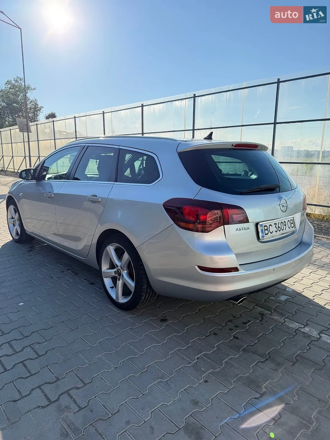 2011 Opel Astra - мініатюра 9