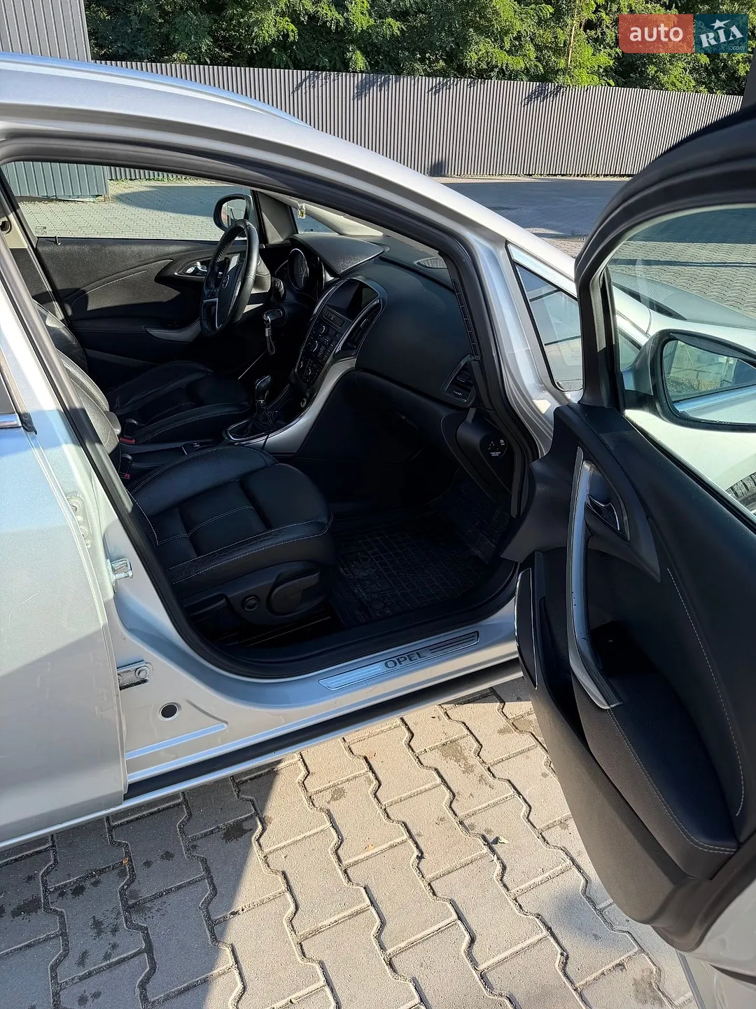 2011 Opel Astra - мініатюра 27