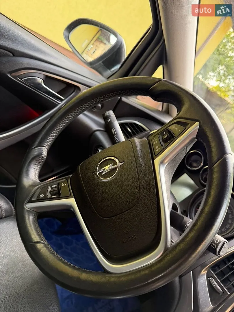 2011 Opel Astra - мініатюра 32