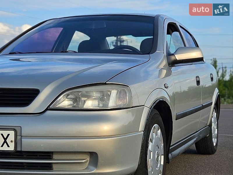 Седан Opel Astra 2008 в Рівному фото 3 Седан Opel Astra 2008 в Рівному