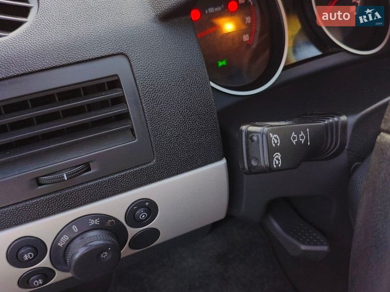 Хетчбек Opel Astra 2008 в Надвірній