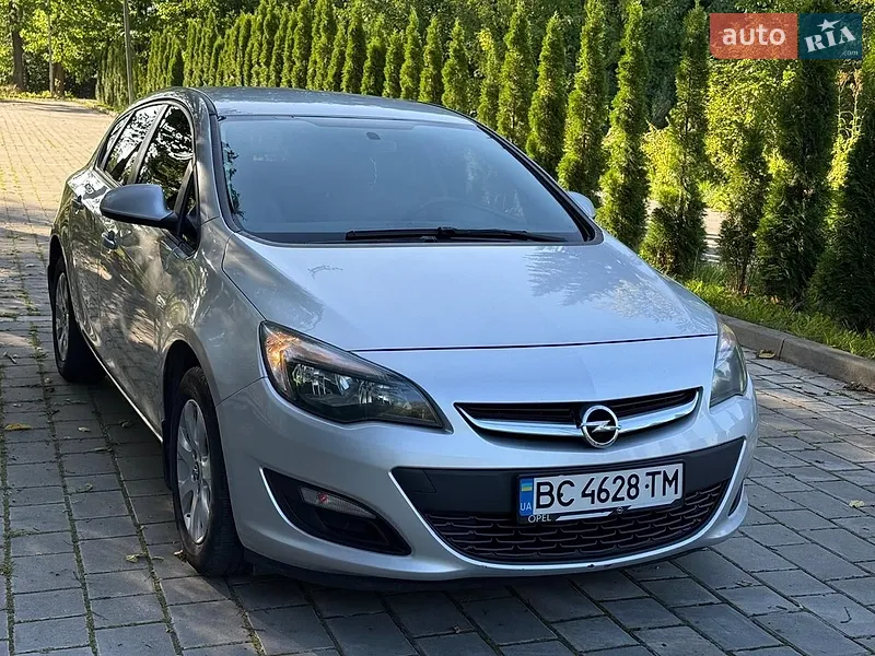 Opel Astra 2014