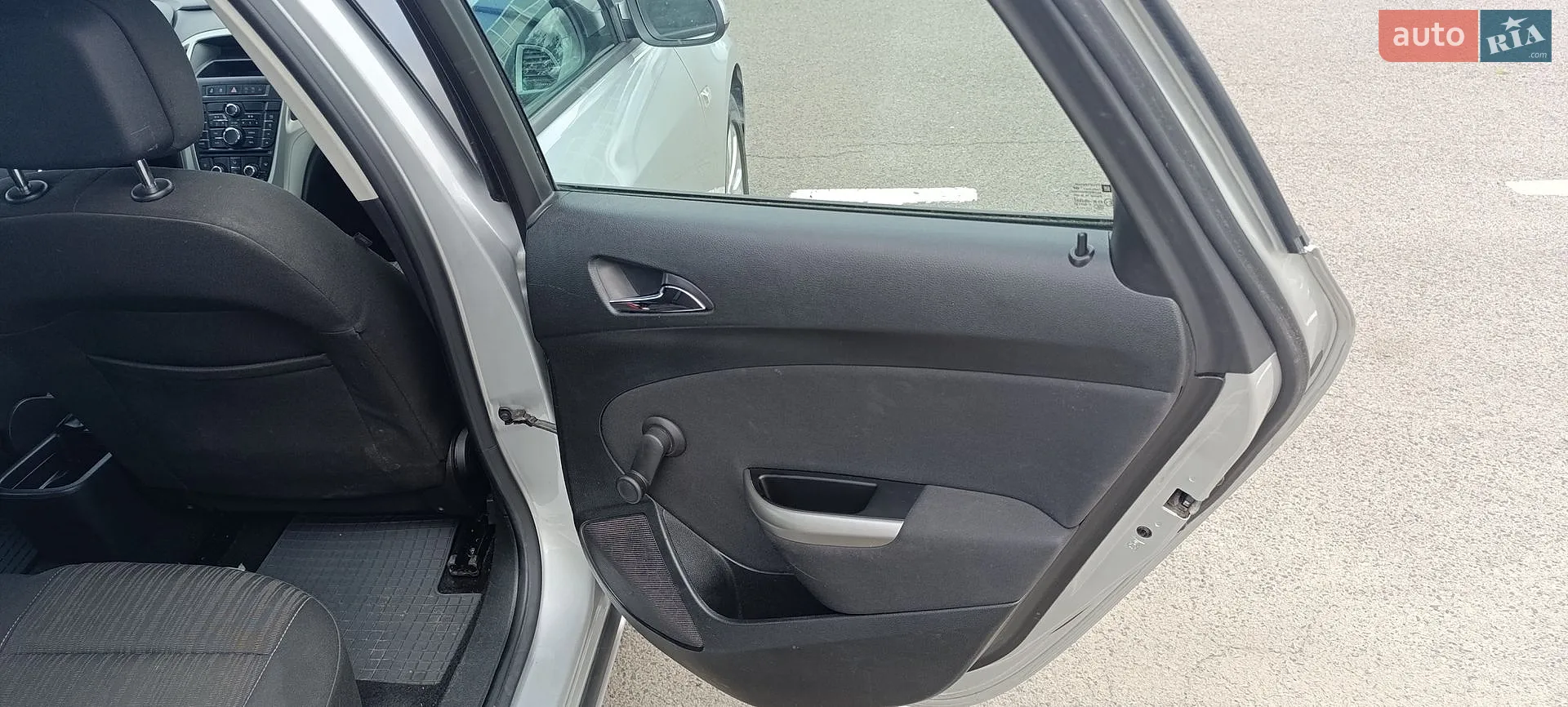 2011 Opel Astra - мініатюра 4