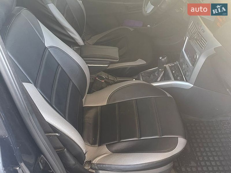 Хэтчбек Opel Astra 2010 в Днепре