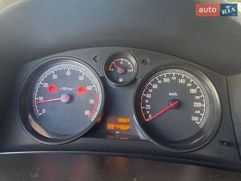 Хэтчбек Opel Astra 2010 в Днепре