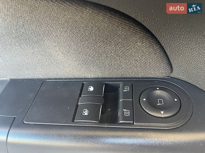 Хэтчбек Opel Astra 2010 в Днепре