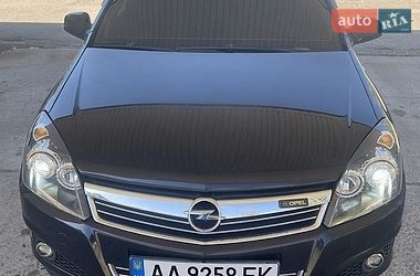 Хэтчбек Opel Astra 2010 в Днепре