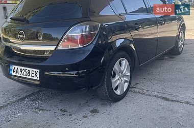 Хэтчбек Opel Astra 2010 в Днепре