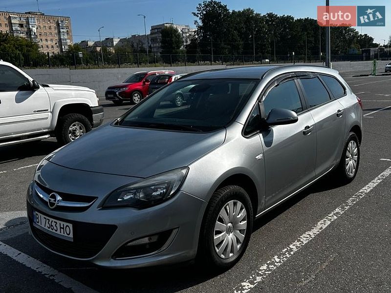 Універсал Opel Astra 2013 в Полтаві фото Універсал Opel Astra 2013 в Полтаві