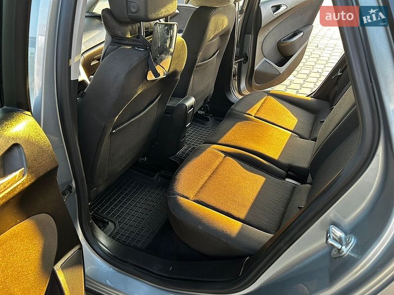 Універсал Opel Astra 2013 в Полтаві фото 9 Універсал Opel Astra 2013 в Полтаві