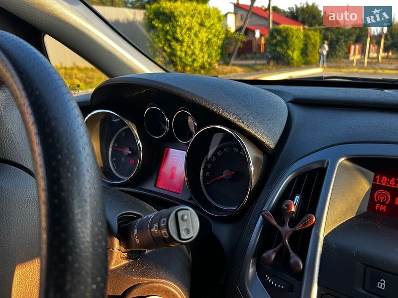 Універсал Opel Astra 2013 в Полтаві фото 16 Універсал Opel Astra 2013 в Полтаві