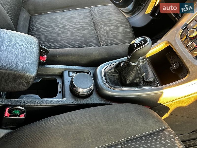 Універсал Opel Astra 2013 в Полтаві фото 15 Універсал Opel Astra 2013 в Полтаві