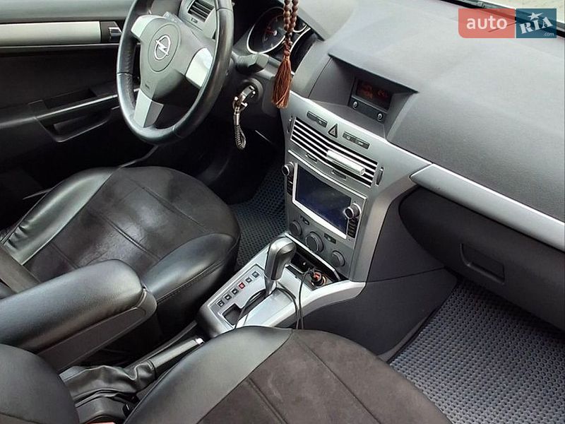 Хетчбек Opel Astra 2009 в Чернівцях