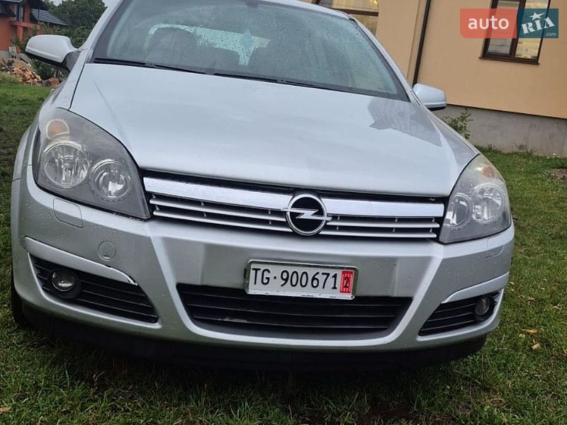 Хэтчбек Opel Astra 2006 в Луцке