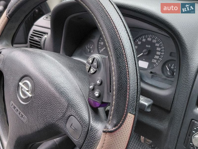Седан Opel Astra 2007 в Калуше