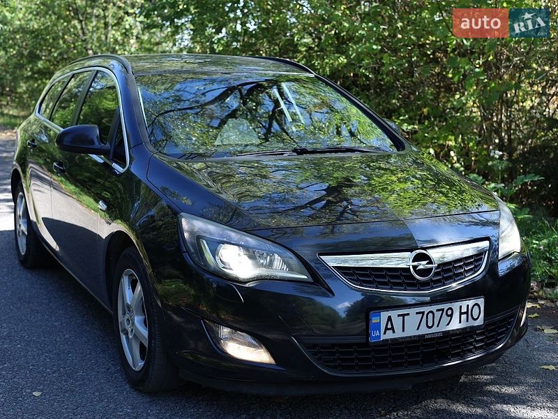 Opel Astra 2012
