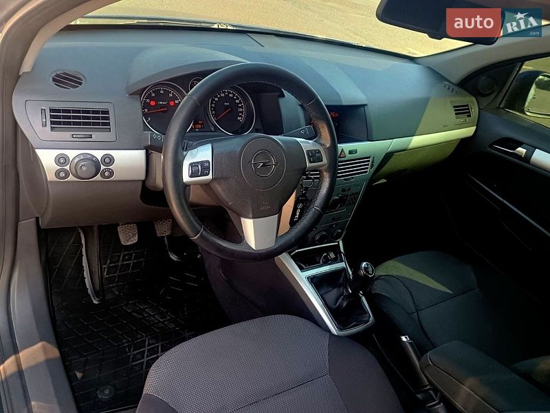 Універсал Opel Astra 2009 в Харкові