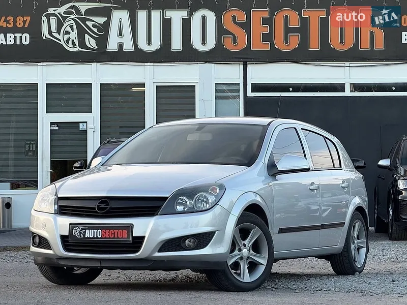Opel Astra 2012