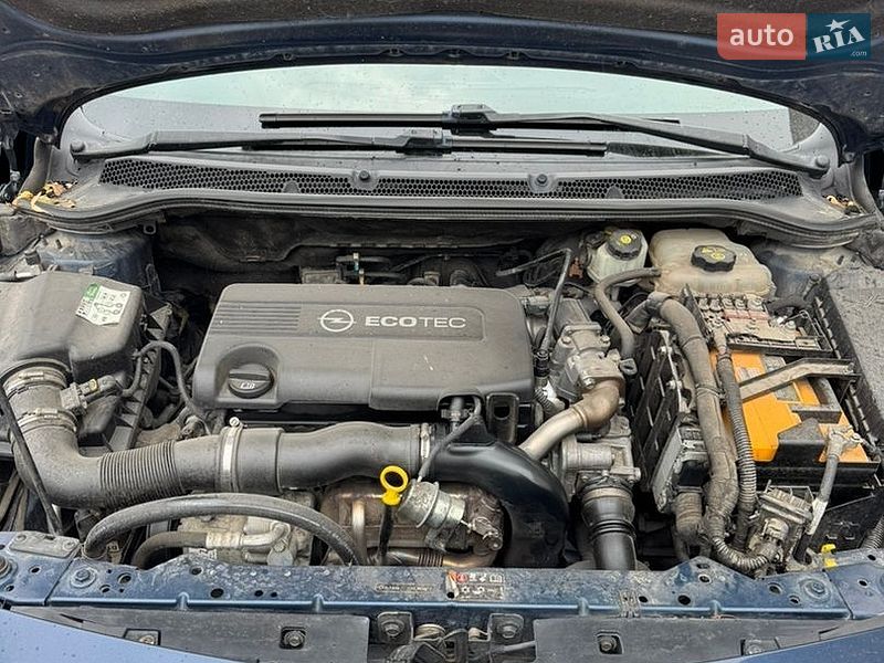 Універсал Opel Astra 2011 в Кременчуці