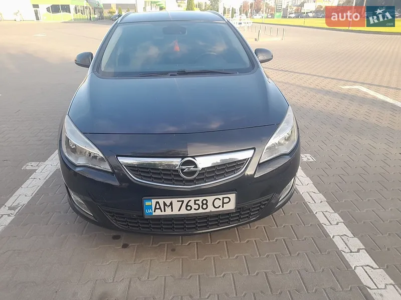 Opel Astra 2012