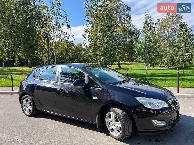 Хетчбек Opel Astra 2010 в Білій Церкві фото 3 Хетчбек Opel Astra 2010 в Білій Церкві