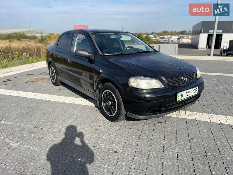 Седан Opel Astra 2007 в Львове