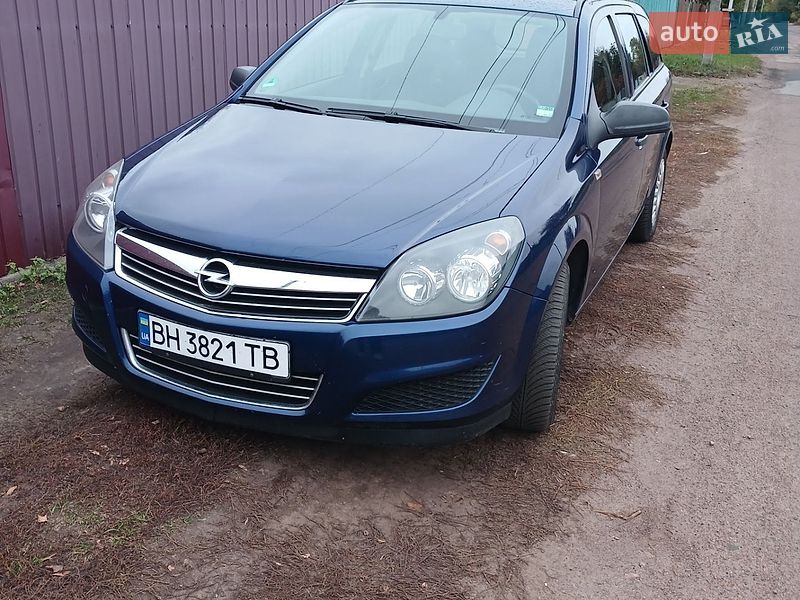 Универсал Opel Astra 2009 в Талалаевке