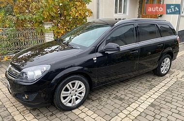Универсал Opel Astra 2010 в Коломые