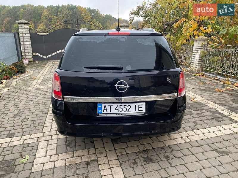 Универсал Opel Astra 2010 в Коломые