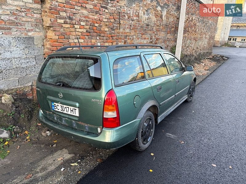 Универсал Opel Astra 1998 в Жовкве