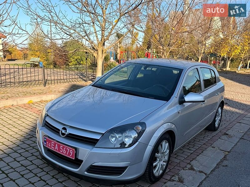 Хэтчбек Opel Astra 2005 в Ивано-Франковске