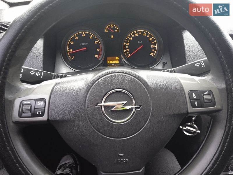 Универсал Opel Astra 2006 в Славуте