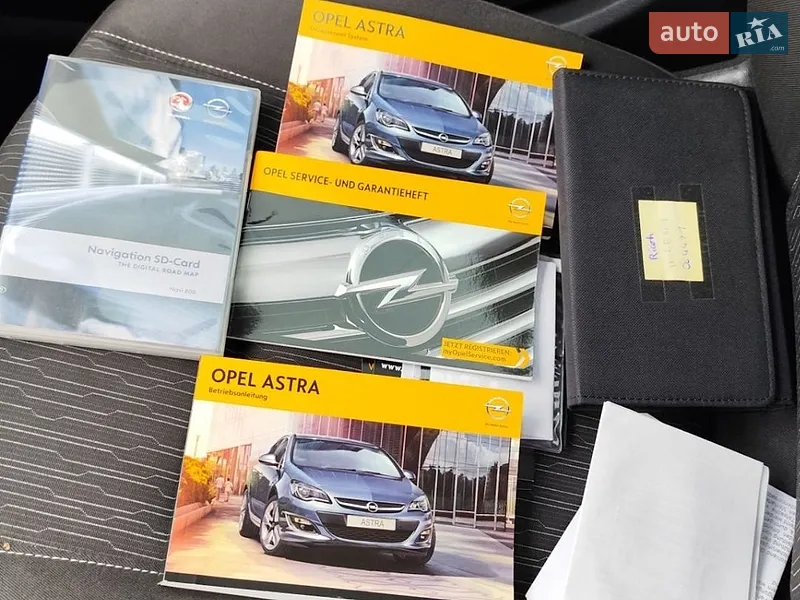 Универсал Opel Astra 2013 в Чернигове документ