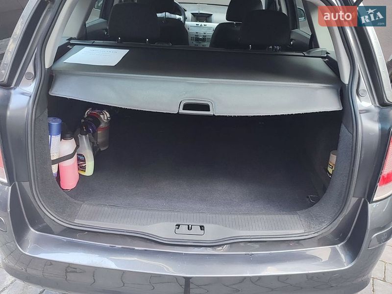 Универсал Opel Astra 2009 в Ивано-Франковске