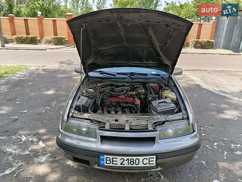 Купе Opel Calibra 1991 в Николаеве