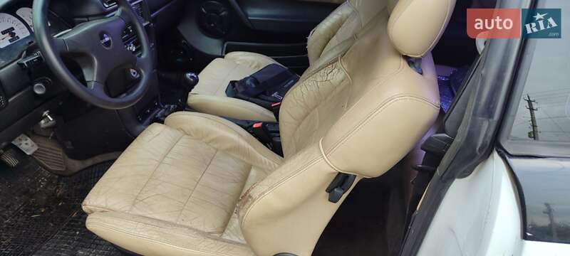 Купе Opel Calibra 1993 в Луцьку