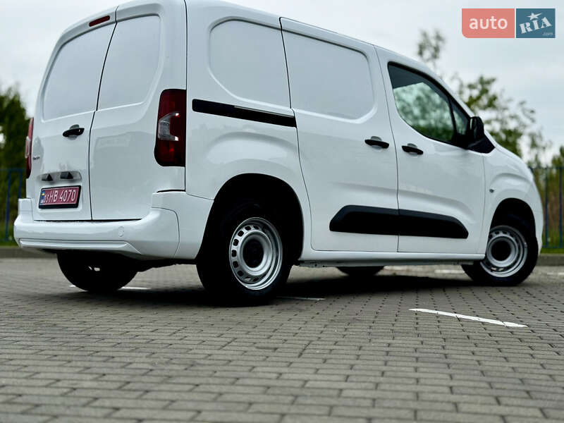 Вантажний фургон Opel Combo Cargo 2020 в Трускавці