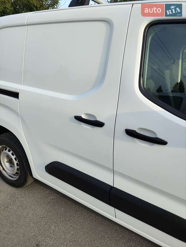 Вантажний фургон Opel Combo Cargo 2020 в Полтаві