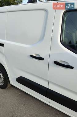 Грузовой фургон Opel Combo Cargo 2020 в 