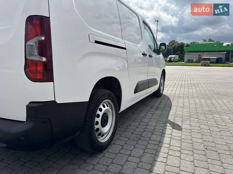 Грузовой фургон Opel Combo Cargo 2020 в Радивилове