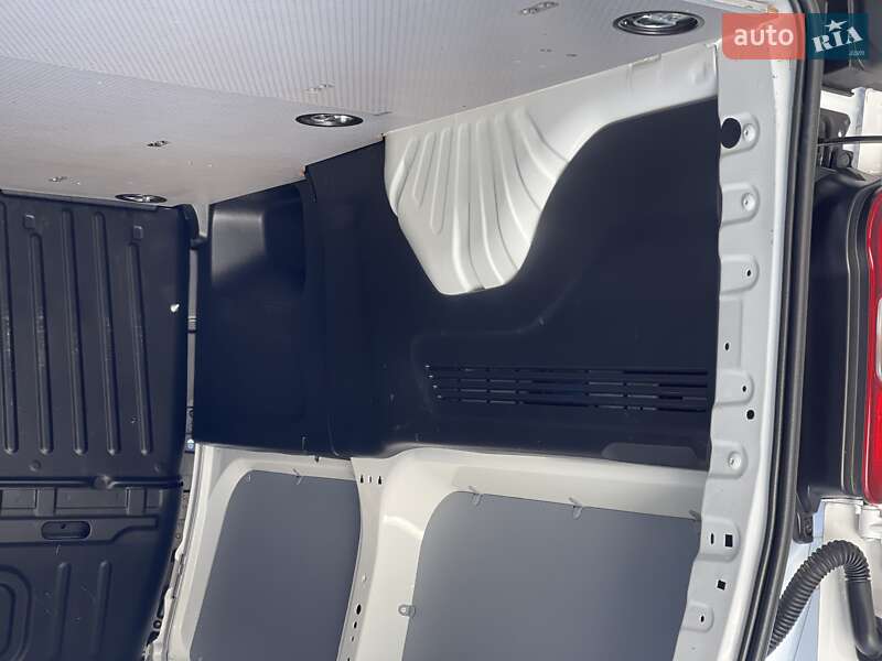 Грузовой фургон Opel Combo Cargo 2020 в Дубно